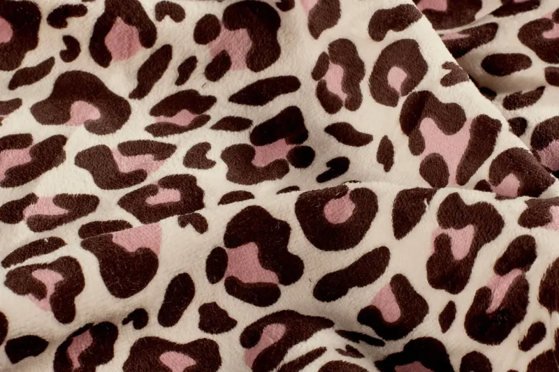 Nicky-velours-stof-panterprint-P138