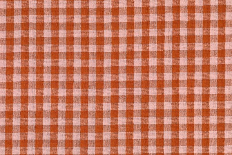 Double gauze stof, garengeverfde ruit print, roze/oranje. A.177-1