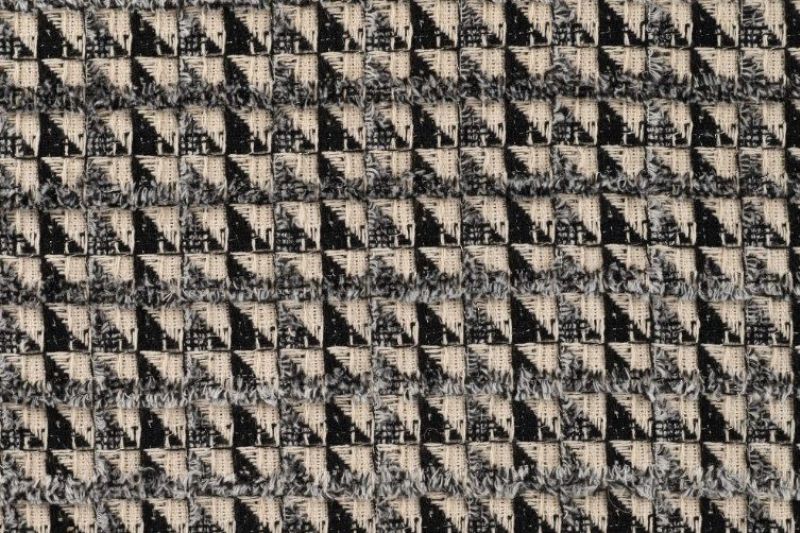 Jacquard-geweven-mantelstof-driehoek-motief-x093