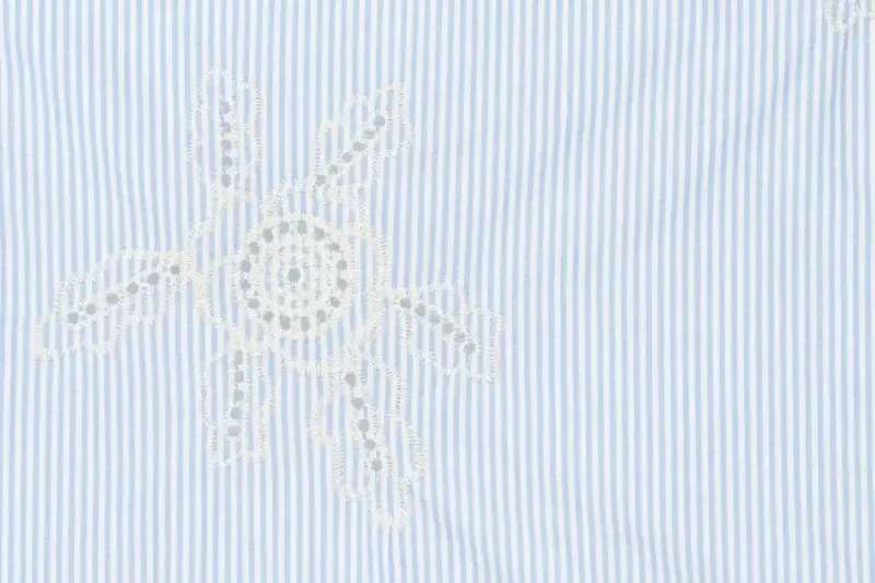 Katoen-streep-motieg-geborduurde-bloemen-P255