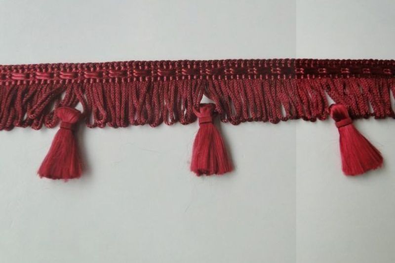 Sierband met franje en  kwastjes  donker rood H1011