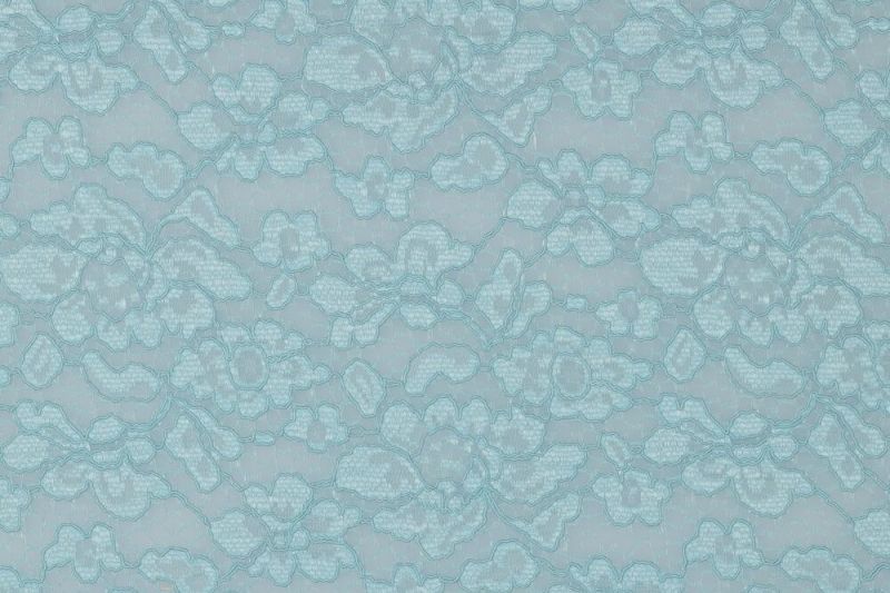 Kant-stof-bloemen-motief-lichtblauw-vk013