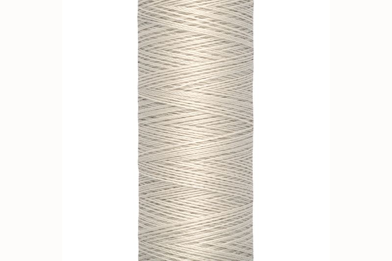 Gütermann garen, beige.
