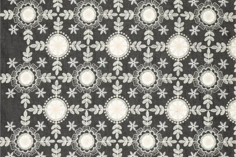 Geborduurde-jeans-stof-patchwork-bloem-motief-P232