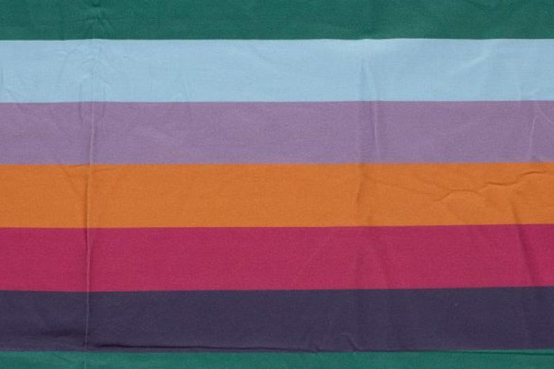 French terry stof, strepen motief, blauw/roze/groen. A.223-1