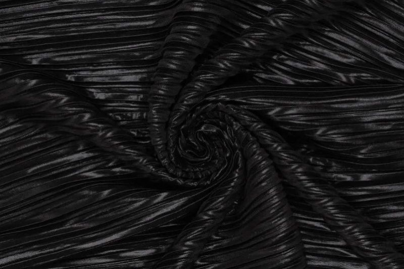 Plisse-stof-metallic-lizzy-zwart-x1276