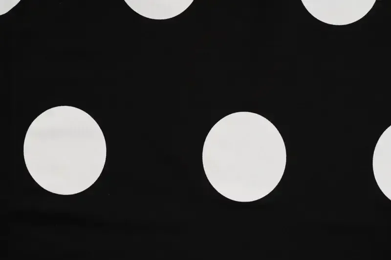 French-terry-stof-grote-stippenprint-P646