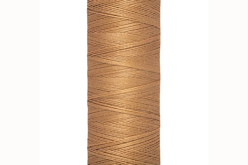 Gütermann garen, beige.