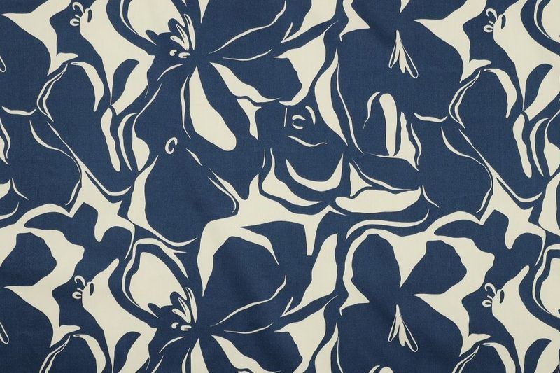Katoen-satijn-stof-grote-bloemenprint-x524