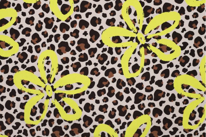 French-terry-stof-panterprint-met-neon-bloemen-y730