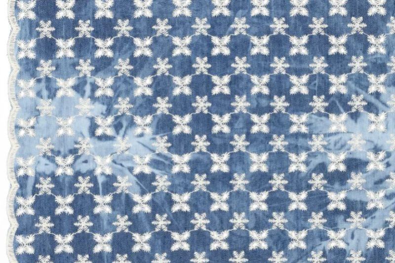 Denim-stof-tie-dye-embroderie-bloemenprint-x152