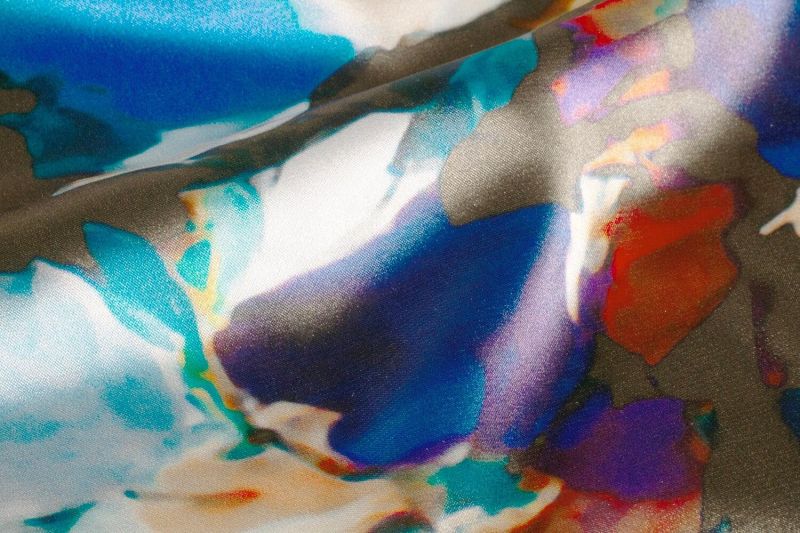 Satijn-stof-abstracte-print-blauw-y995
