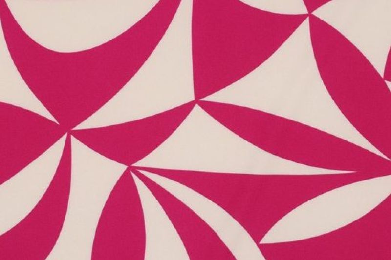 Soepel-vallende-stretch-stof-magnolia-geometrische-print