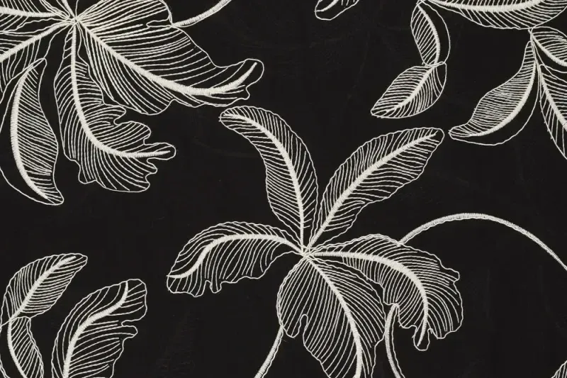 Katoen-voile-stof-geborduurde-bladeren-P683