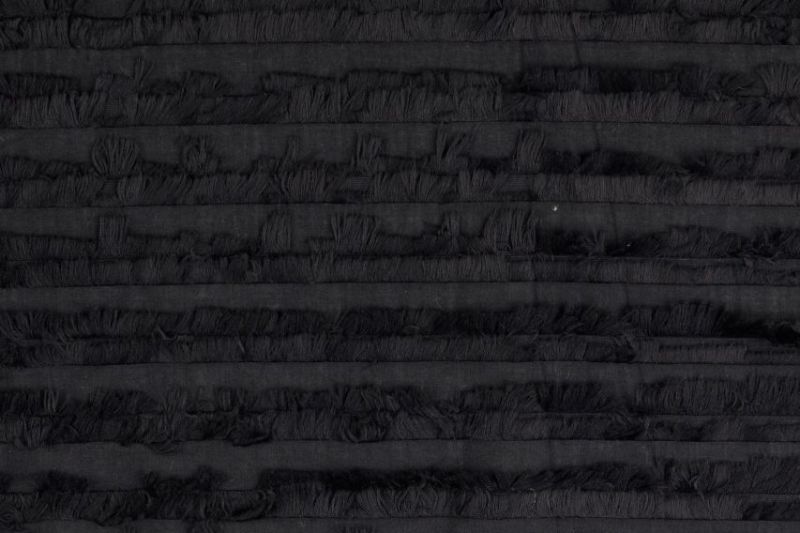 Q4766-katoenen-stof-streepje-franje-zwart