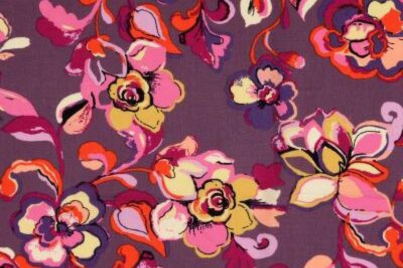 Viscose-twill-stof-sierlijke-bloemen-a0446