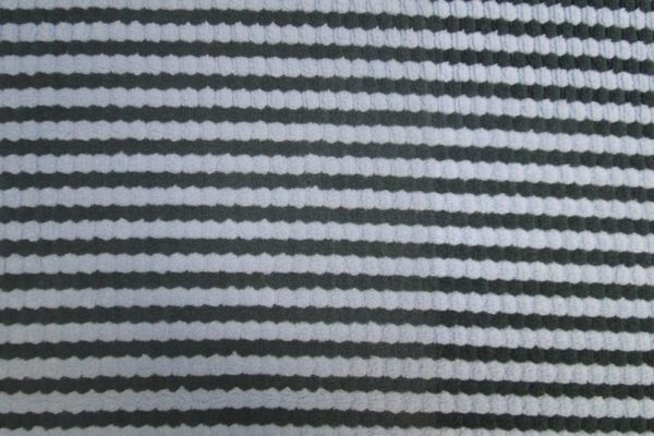 Fleece borg stof met streep van lichtblauw en grijs B0801
