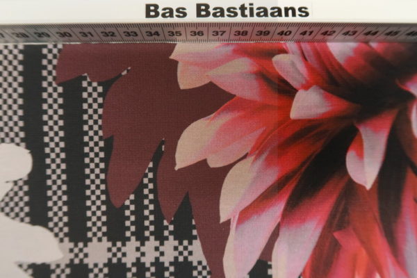 ruit met bloem print