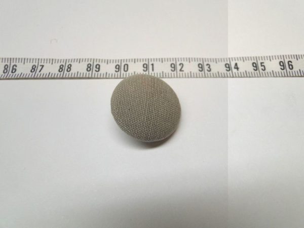 Knoop 7 beige/zand stofknoop op stift ca 20 mm