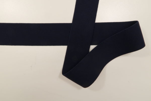 Standaard elastiek, super zacht, donkerblauw.