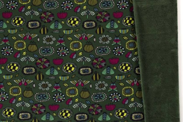 Joggingstof met fleece binnenzijde, insecten en bloem print