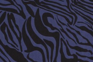 Q4062-tencel-stof-zebra-print-blauw-zwart