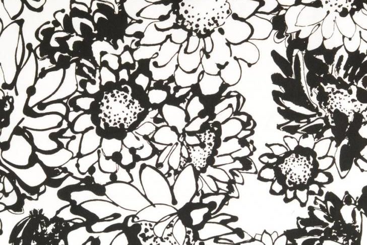 Katoen satijn stof, bloemen, zwart/wit. Q4569 - Stoffendorp