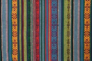 W0578-ibiza-mexicaanse-decoratiestof-strepen-blauw-groen-geel