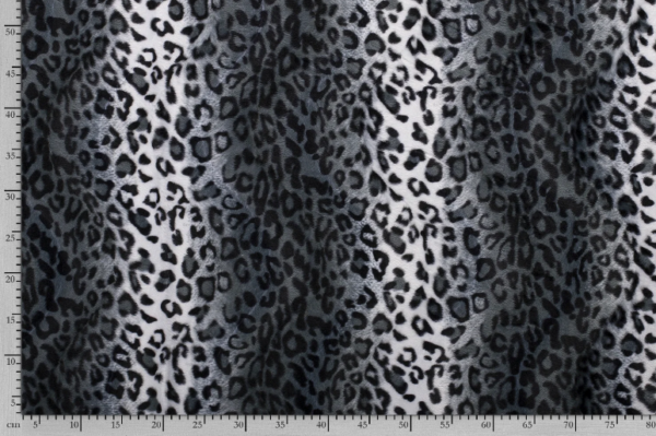 Velboa-stof-panterprint-leopard-v4504-69-3
