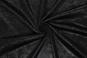 Soepel-vallende-lamee-poly-stof-zwart