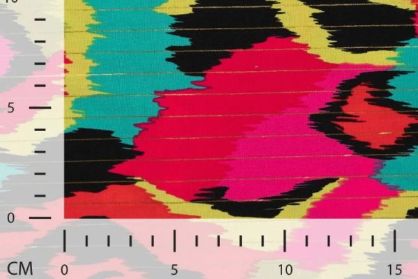 Katoen-voile-stof-met-fantasieprint-