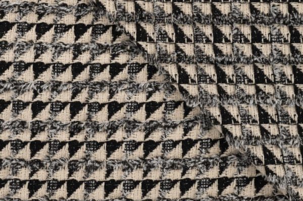 Jacquard-geweven-mantelstof-driehoek-motief-x093-2