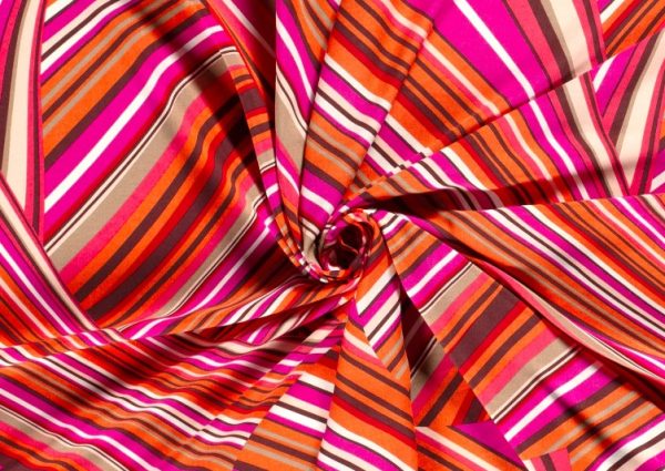 Viscose-stof-diagonale-strepen-x240-2