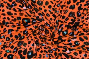 Viscose-stof-digitale-luipaardprint-x368