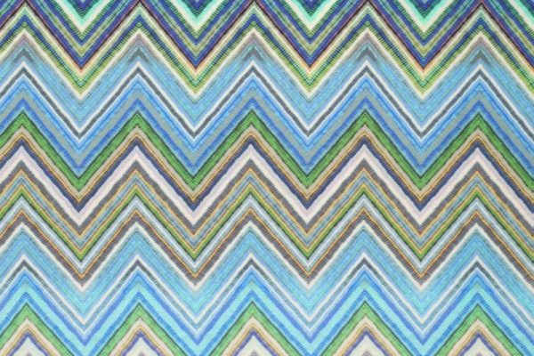 Viscose-stof-digitale-zigzagprint-d0606
