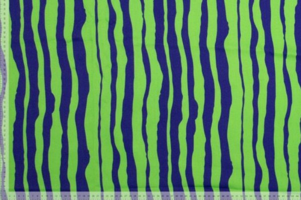 Viscose-stof-soepel-vallend-streepprint-x535-3