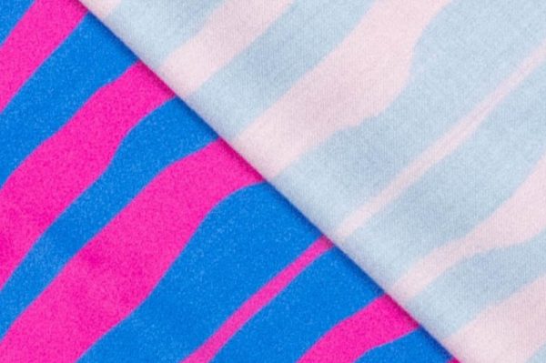 Viscose-stof-soepel-vallend-streepprint-x536-2