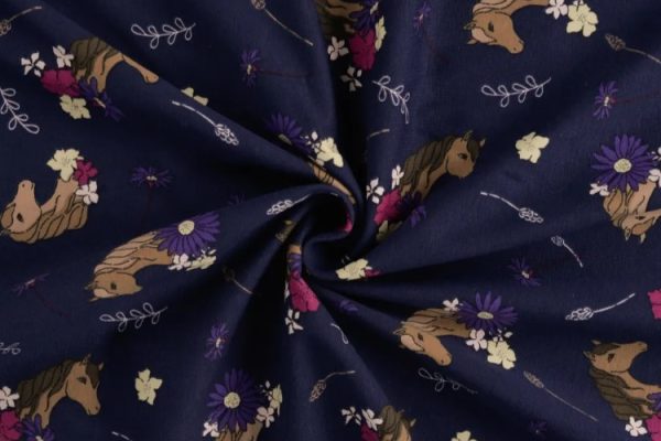 Tricot-katoen-stof-paard-met-bloemprint-x646-2