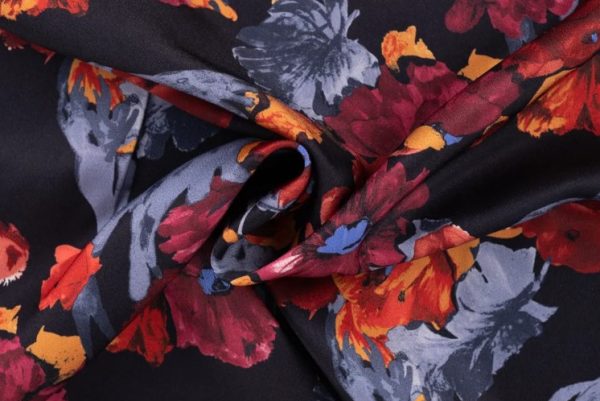 Viscose-glans-stof-bloemen-x900-2
