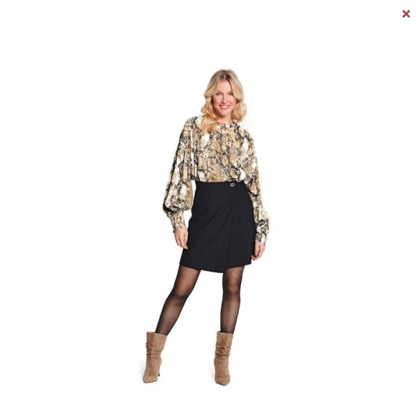 Burda-style-naaipatroon-blouse-5775-2