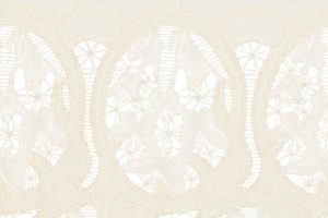 Embroidery-blanchette-stof-vlinder-motief-x1387