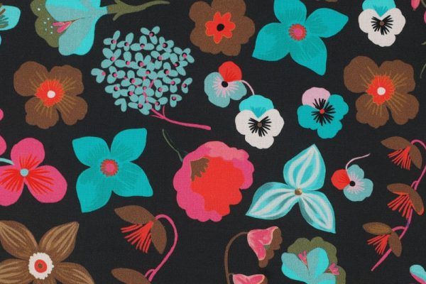 Fijne-poplin-katoen-stof-digitale-meadow-flower-nerida-hansen-x1310