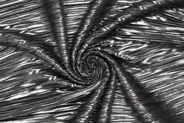 Plisse-stof-metallic-lizzy-zILVER-X1278
