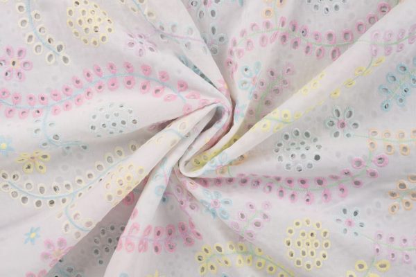 Broderie-stof-qjutie-qj33-2