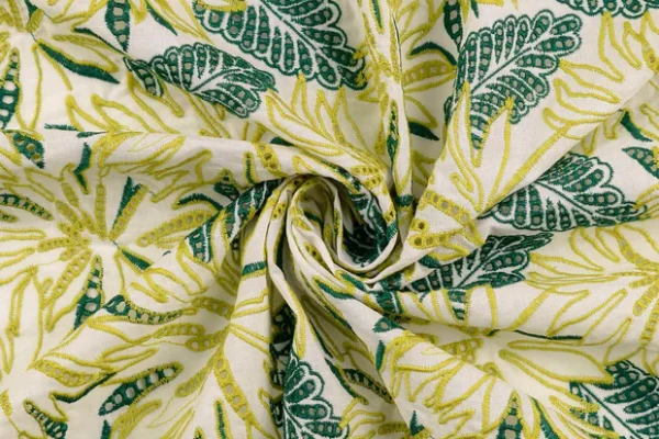 Broderie-stof-geborduurde-bloemen-y53-2