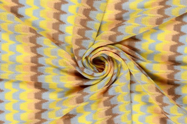 Fijne-breisel-stof-zigzag-motief-ingebreid-y220-2