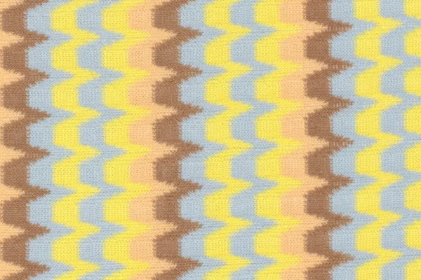 Fijne-breisel-stof-zigzag-motief-ingebreid-y220
