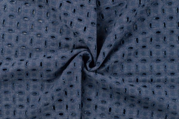 Linnen-melange-stof-broderie-y152-2