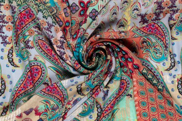 Satijn-stof-soepel-vallend-paisleyprint-y205-2