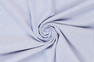 Seersucker-poplin-stof-fijn-streepje-y109